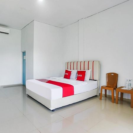 Oyo 2246 Anjung Bang Oking Hotel & Resort Pasarpulaupisang Kültér fotó
