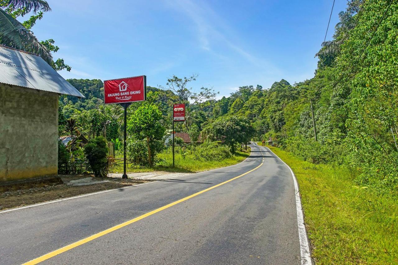 Oyo 2246 Anjung Bang Oking Hotel & Resort Pasarpulaupisang Kültér fotó
