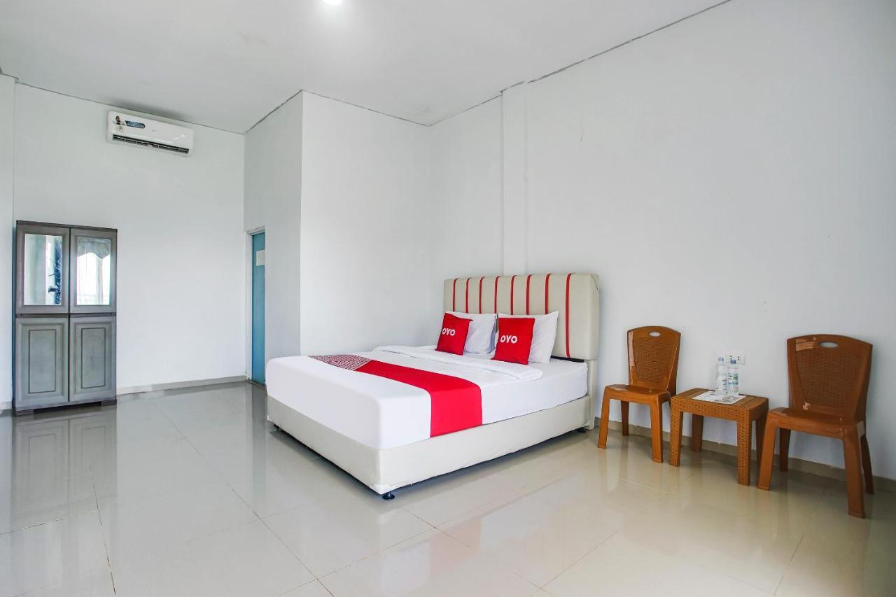 Oyo 2246 Anjung Bang Oking Hotel & Resort Pasarpulaupisang Kültér fotó
