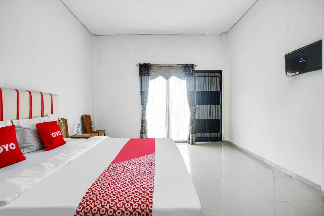 Oyo 2246 Anjung Bang Oking Hotel & Resort Pasarpulaupisang Kültér fotó